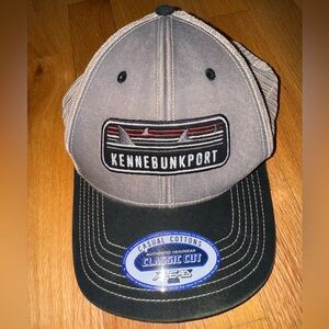 NWT Kennebunkport Snapback, Mesh back, Trucker Hat